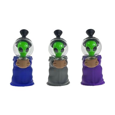 Non branded (Water Pipe) F42 6.7″ Alien Silicone Bubbler with Glass Helmet Group Photo